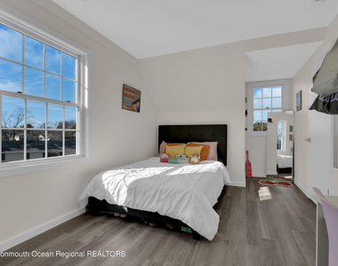 374.5 W Park Avenue - Photo Thumbnail 14