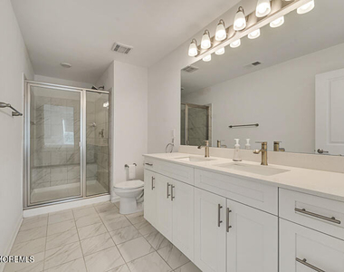 221 Brighton Avenue - Photo Thumbnail 15