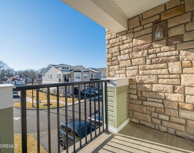 221 Brighton Avenue - Photo Thumbnail 18