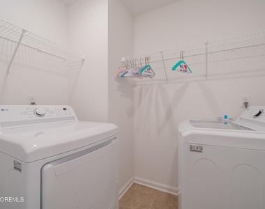 221 Brighton Avenue - Photo Thumbnail 13