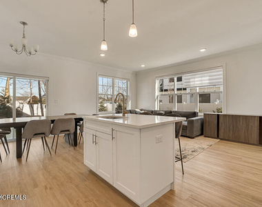221 Brighton Avenue - Photo Thumbnail 6