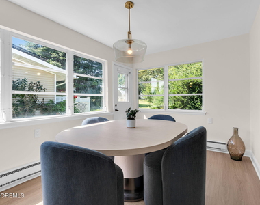 107 Blake Circle - Photo Thumbnail 4