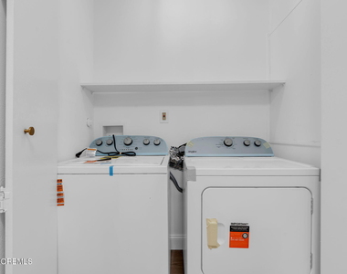 107 Blake Circle - Photo Thumbnail 15
