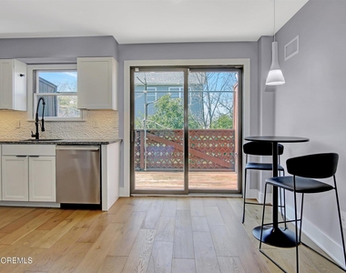 214 Marina Drive - Photo Thumbnail 2