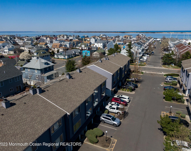 214 Marina Drive - Photo Thumbnail 27