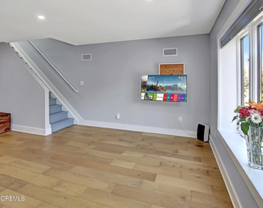 214 Marina Drive - Photo Thumbnail 9