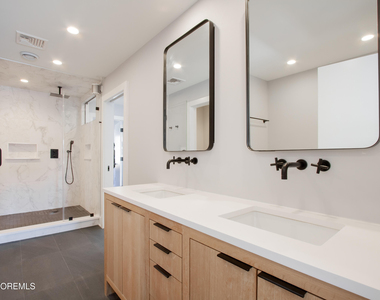 214 Marina Drive - Photo Thumbnail 11