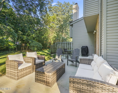 41 White Swan Way - Photo Thumbnail 23