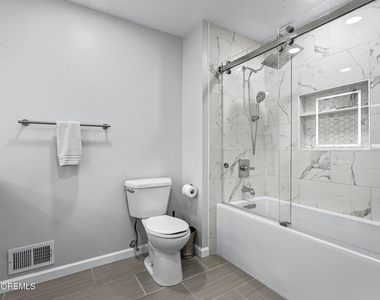 41 White Swan Way - Photo Thumbnail 18
