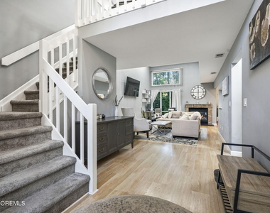 41 White Swan Way - Photo Thumbnail 2