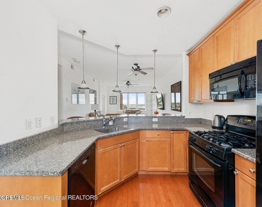 1501 Ocean Avenue - Photo Thumbnail 6