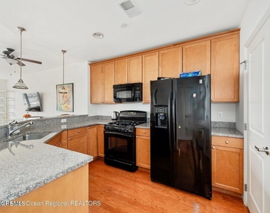 1501 Ocean Avenue - Photo Thumbnail 7