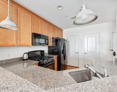 1501 Ocean Avenue - Photo Thumbnail 9