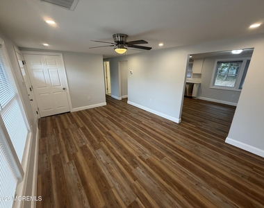 135 Nautilus Drive - Photo Thumbnail 3