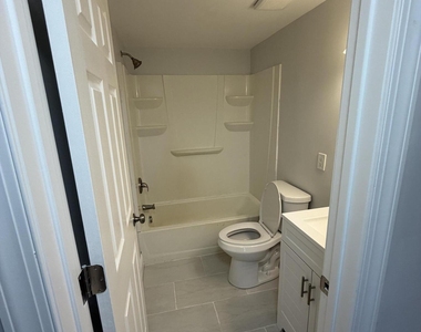 135 Nautilus Drive - Photo Thumbnail 9