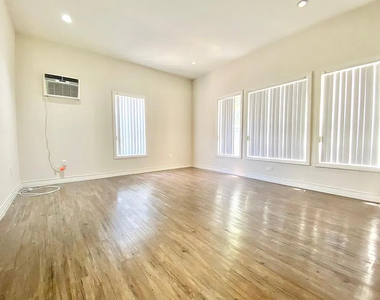 3192 West 7th Street - Photo Thumbnail 1