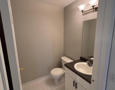8 Fiddlers Elbow Court - Photo Thumbnail 7