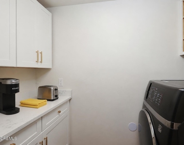 330 Shore Drive - Photo Thumbnail 19