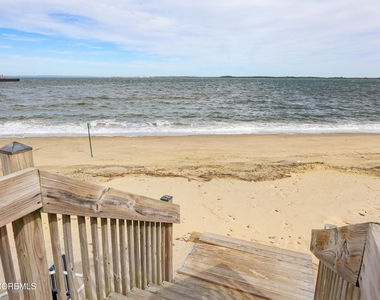 330 Shore Drive - Photo Thumbnail 27