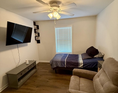 504 4th Avenue - Photo Thumbnail 32