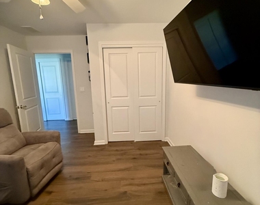 504 4th Avenue - Photo Thumbnail 33
