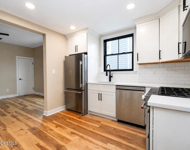 108 Catherine Street - Photo Thumbnail 6