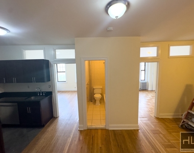 West 11th Street - Photo Thumbnail 5