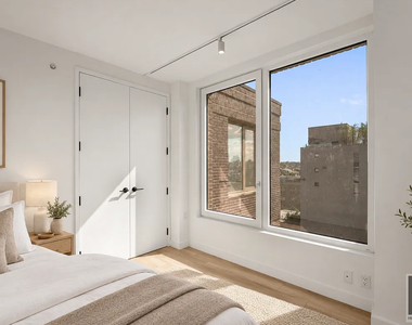 St Marks Place - Photo Thumbnail 3