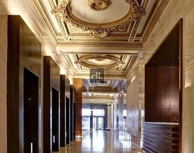 Wall Street - Photo Thumbnail 8