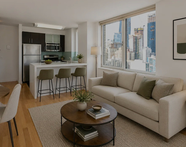 West 37th Street - Photo Thumbnail 1