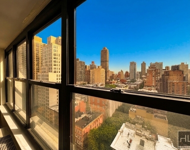 E 82 St - Photo Thumbnail 2