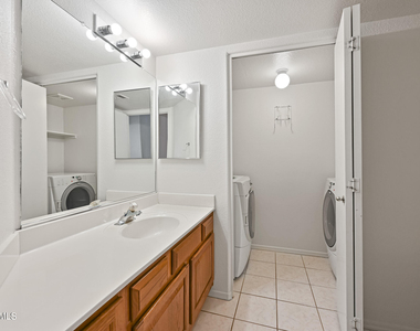 2875 W Highland Street - Photo Thumbnail 5