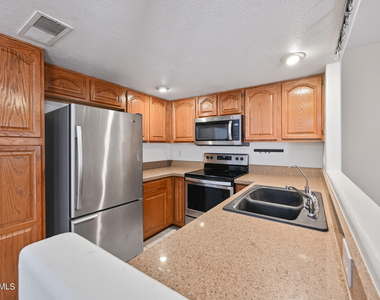 2875 W Highland Street - Photo Thumbnail 13