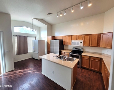 5414 W Ian Drive - Photo Thumbnail 3
