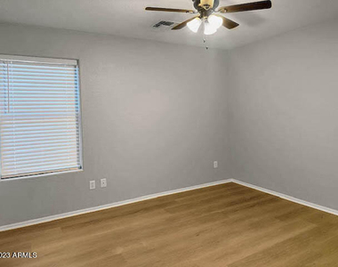 1953 S 174th Lane - Photo Thumbnail 11