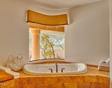 41595 N 110th Way - Photo Thumbnail 17