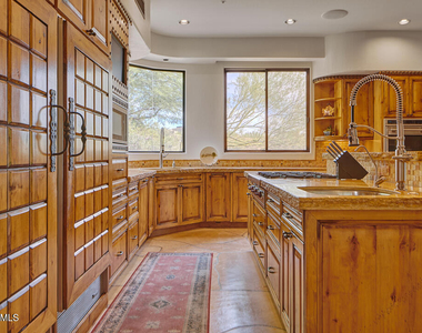 41595 N 110th Way - Photo Thumbnail 8