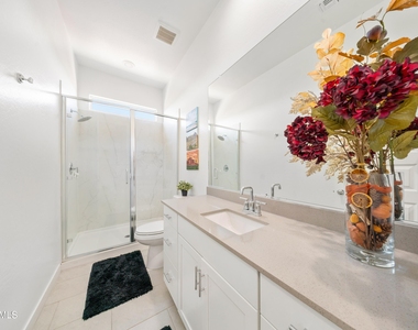 25329 N 167th Drive - Photo Thumbnail 8
