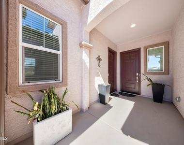 25329 N 167th Drive - Photo Thumbnail 2