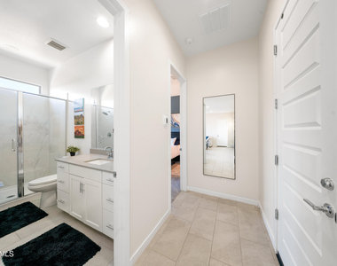 25329 N 167th Drive - Photo Thumbnail 7