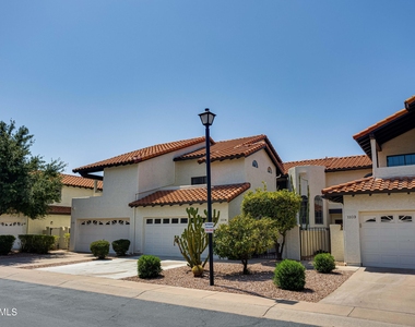 11011 N 92nd Street - Photo Thumbnail 1