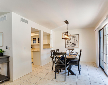11011 N 92nd Street - Photo Thumbnail 7