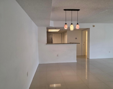 5055 Wiles Road - Photo Thumbnail 7