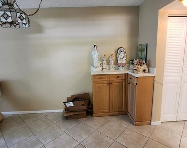 104 Westbury E - Photo Thumbnail 6
