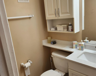 104 Westbury E - Photo Thumbnail 20