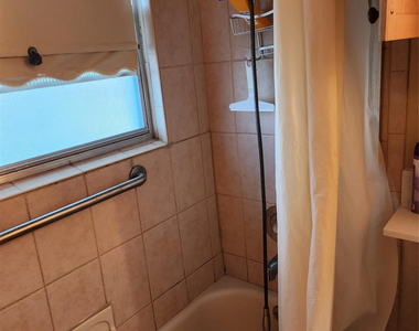 104 Westbury E - Photo Thumbnail 12