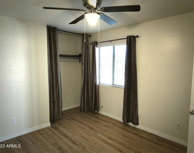 5824 E Valley View Drive - Photo Thumbnail 18