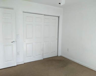 1825 E Royal Tern Lane - Photo Thumbnail 13