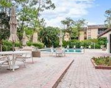 8429 Forest Hills Drive - Photo Thumbnail 6