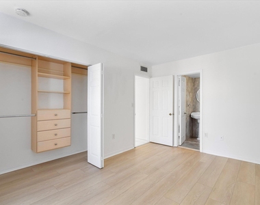 2138 Sw 6 Street - Photo Thumbnail 11